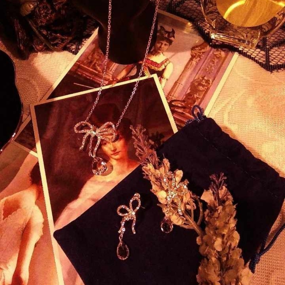 Women's Jewelry - Picture 1 of 9